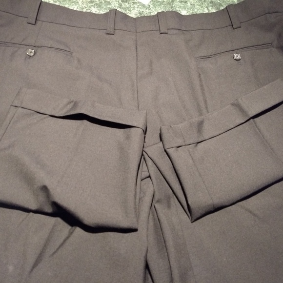 Men's Dress Pants (Solid Black) Size 50 x 32 - Picture 1 of 3